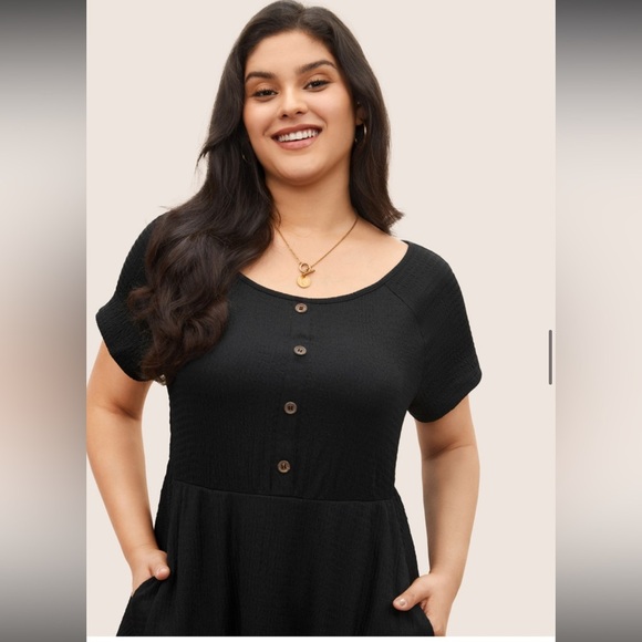 BloomChic Plus Size Boat Neck Raglan Sleeve Button Detail Dress - Picture 3 of 8